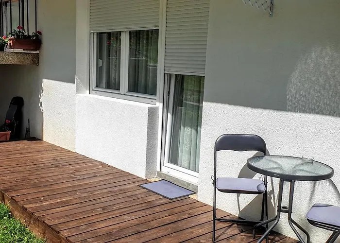 Apartment Near The Lakes